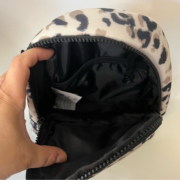 🐆 Reebok Leopard Print Mini Backpack | Neutral Activewear Street Style Bag - Picture 6 of 11